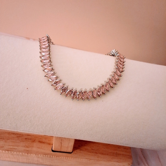 Pretty Bird 18K White Gold Plated Pink Crystal Bracelet - Picture 11 of 16